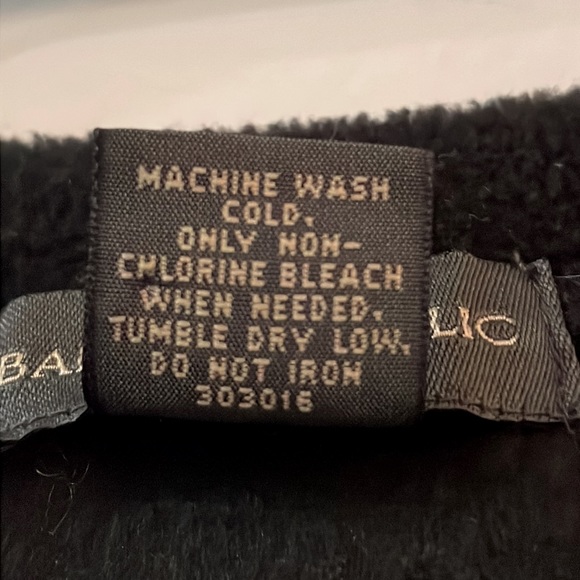 Ladies BANANA REPUBLIC Black Polyester Fleece | Size XS - Picture 3 of 4